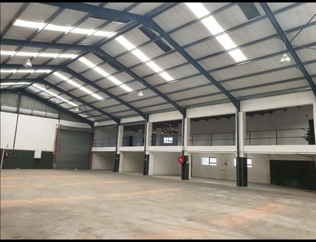 1,190M² WAREHOUSE FOR SALE IN SAXENBURG PARK 2